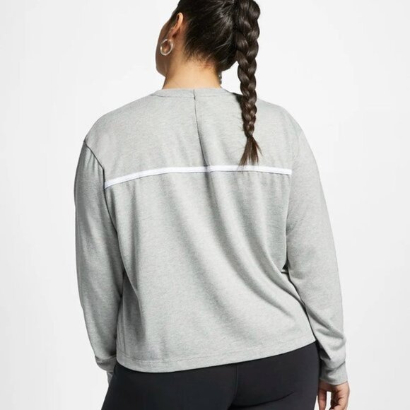 Nike Sportswear Women's Jersey Crew (Plus Size) - Picture 2 of 6